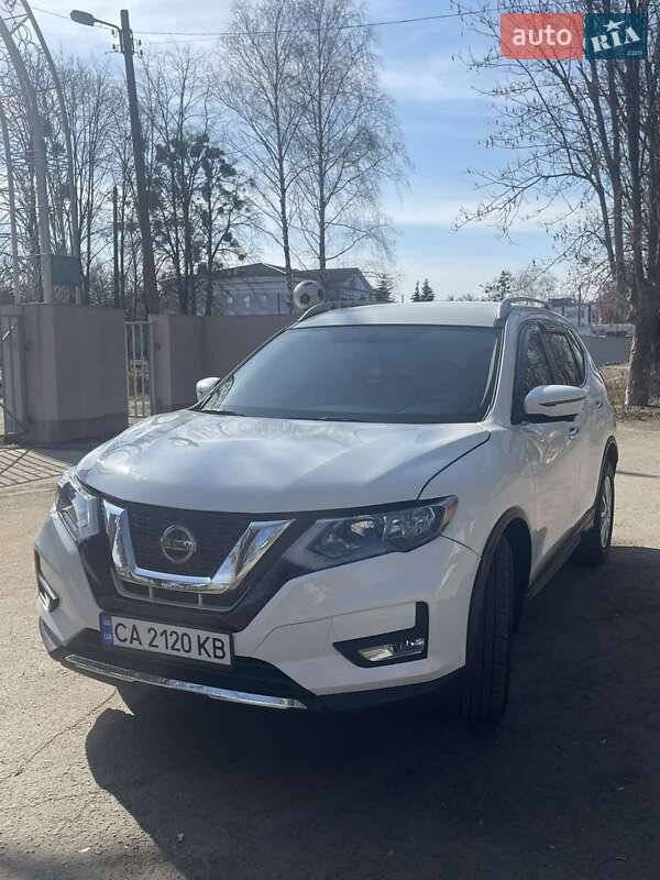 Nissan Rogue (2018)