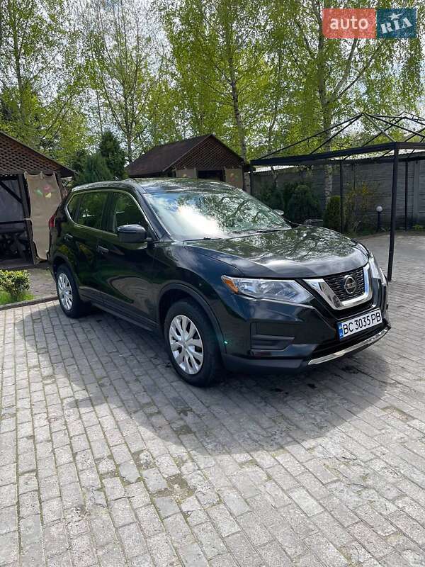 Nissan Rogue (2018)
