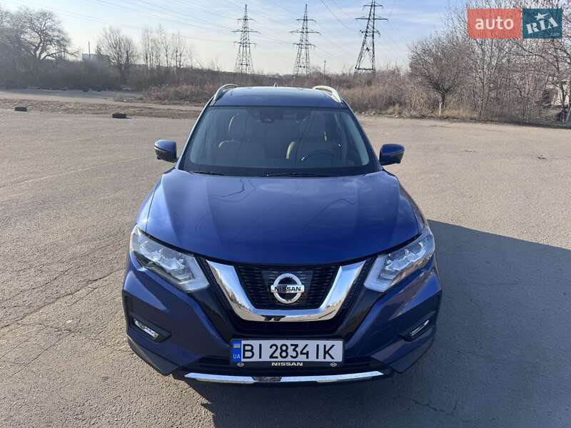 Nissan Rogue (2017)