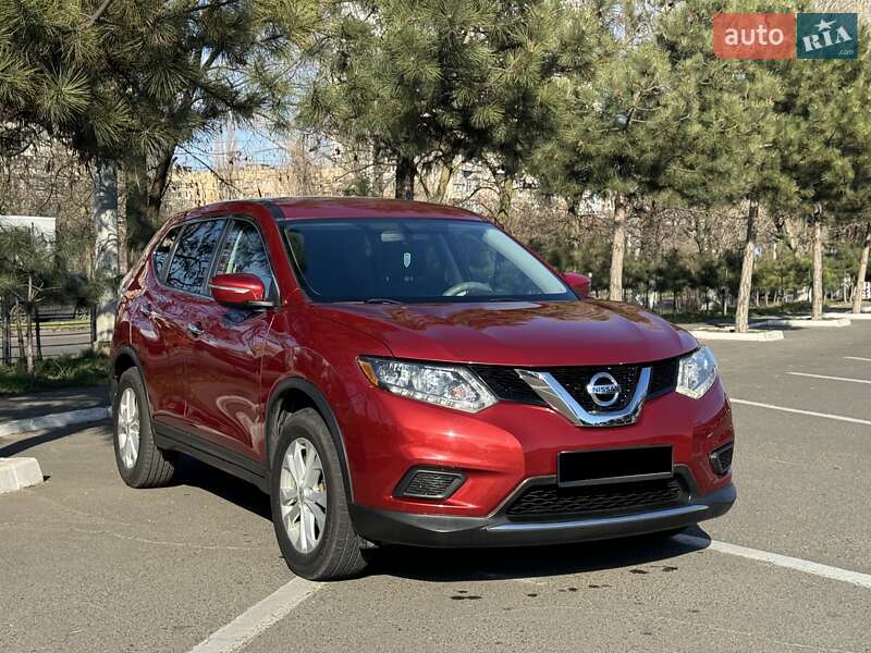 Nissan Rogue (2015)