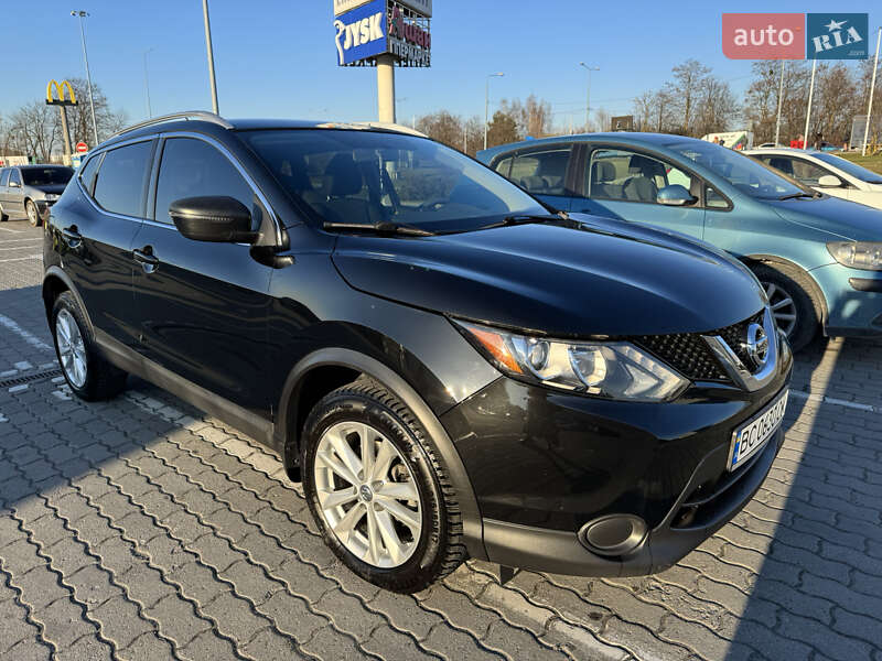 Nissan Rogue (2017)
