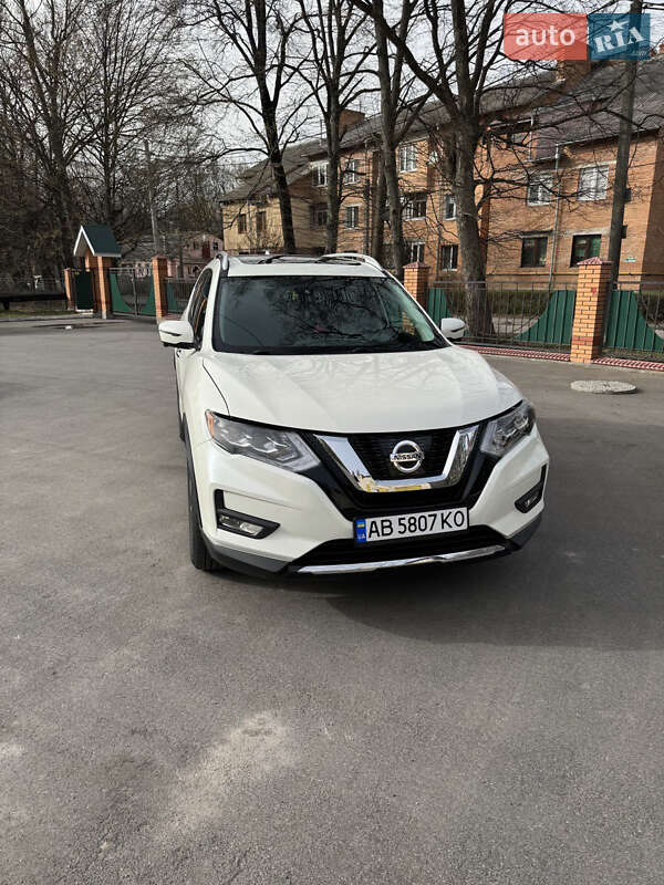 Nissan Rogue (2017)