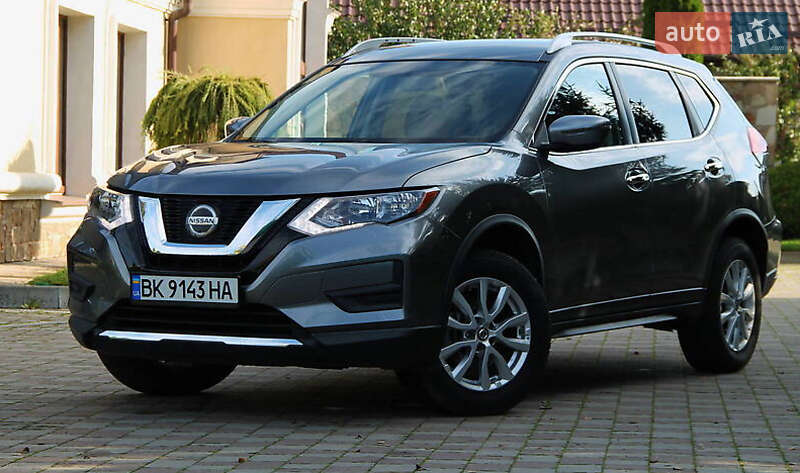 Nissan Rogue (2017)