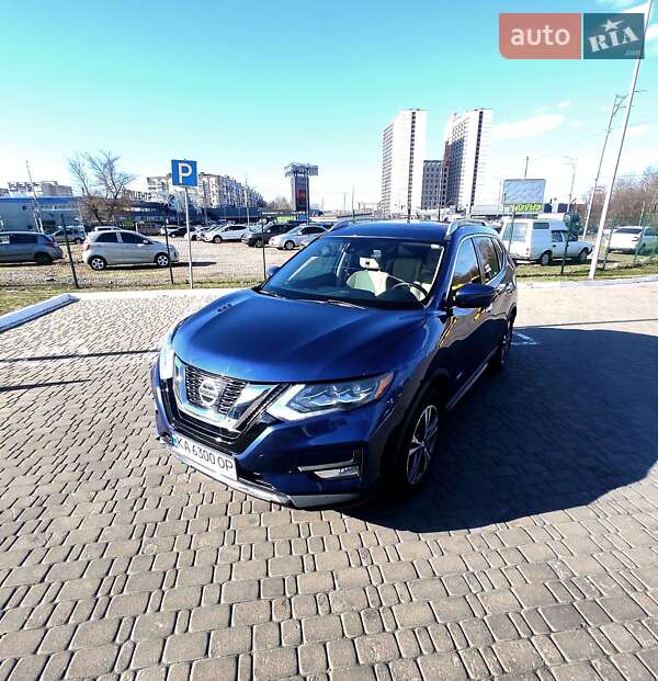 Nissan Rogue (2017)