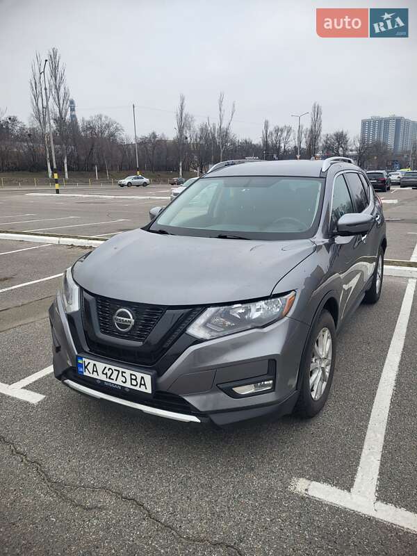 Nissan Rogue (2018)