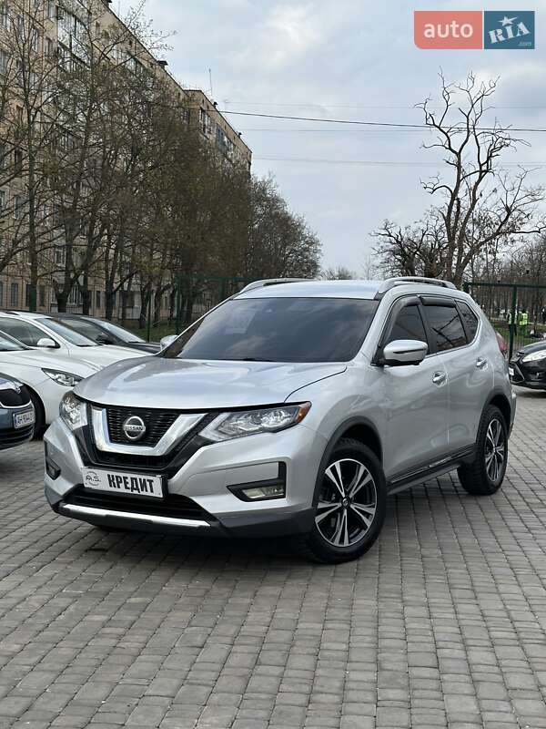 Nissan Rogue (2018)