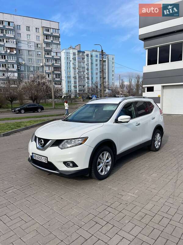 Nissan Rogue (2015)