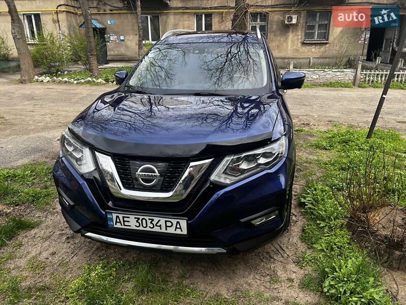 Nissan Rogue (2017)