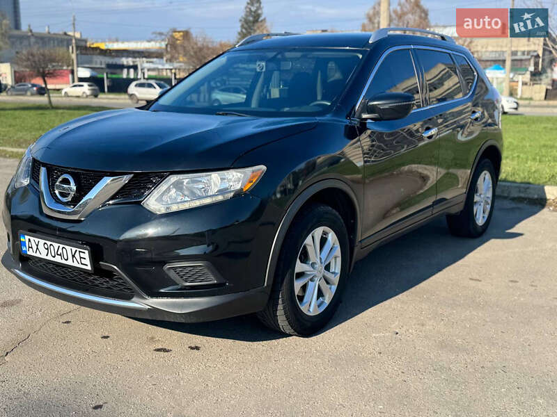 Nissan Rogue (2015)