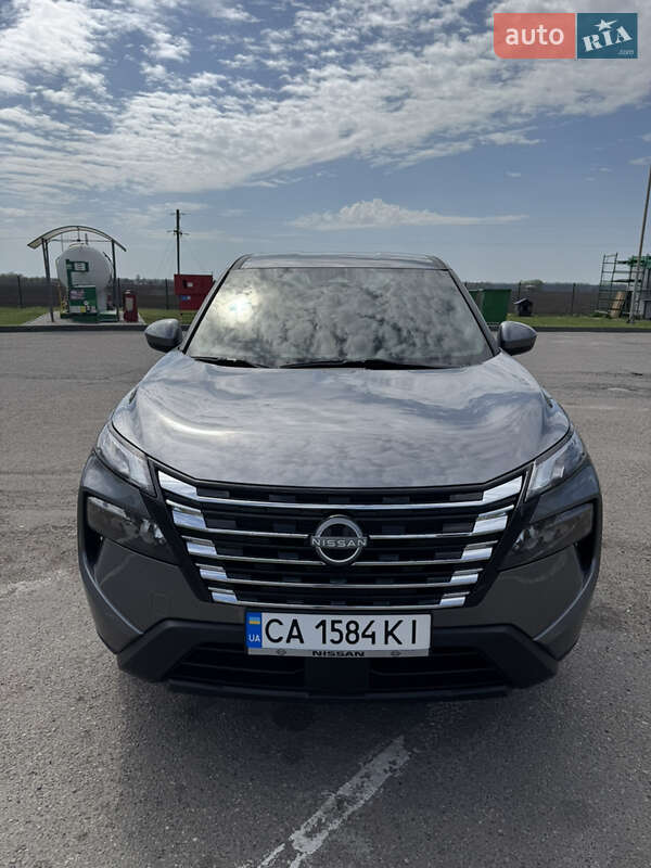 Nissan Rogue (2024)