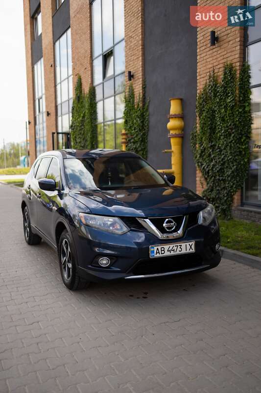 Nissan Rogue (2016)