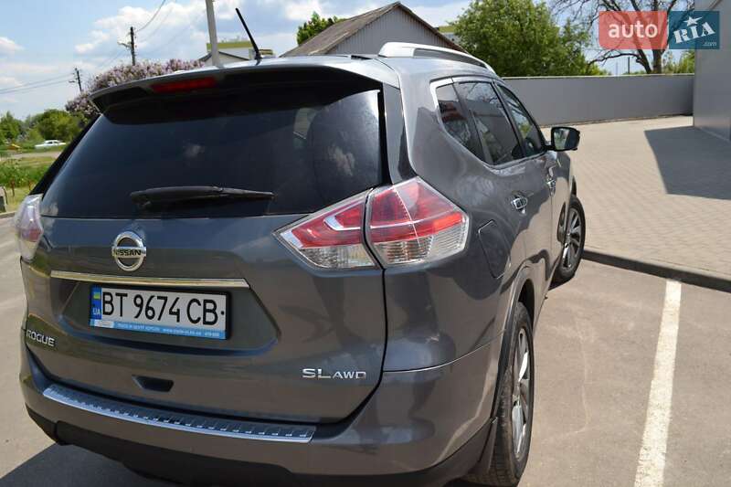 Nissan Rogue (2014)