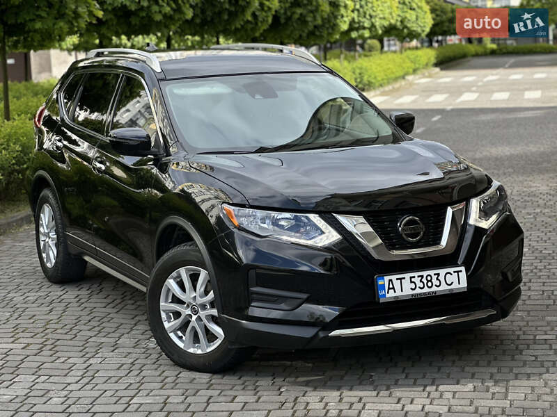 Nissan Rogue (2018)