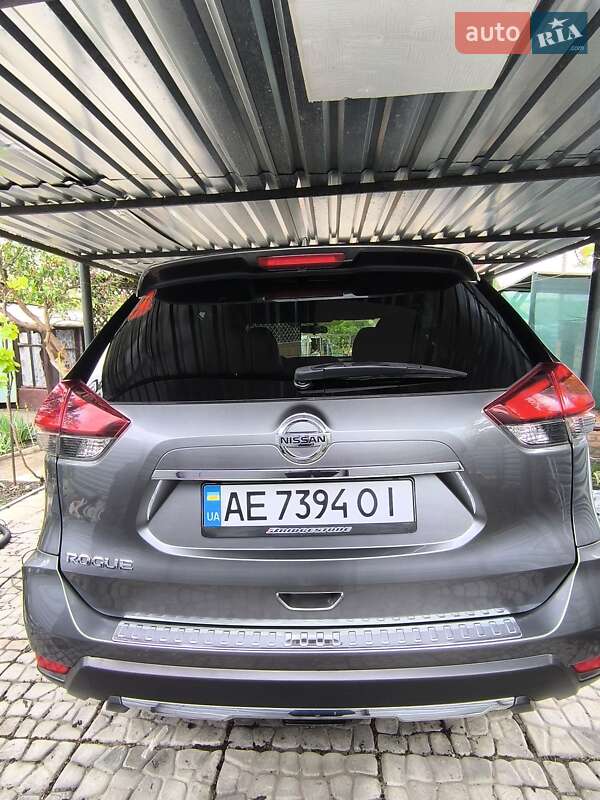 Nissan Rogue (2018)