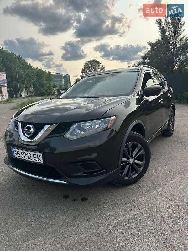 Nissan Rogue (2016)