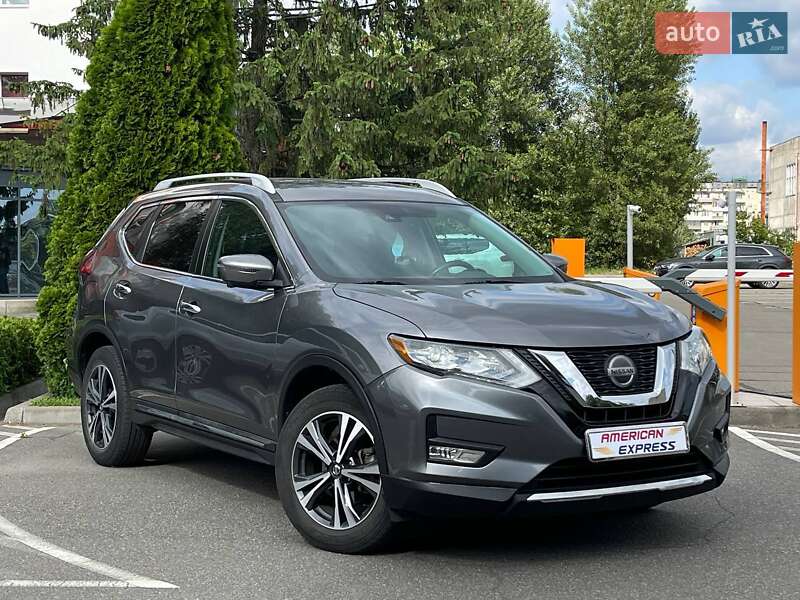 Nissan Rogue (2017)