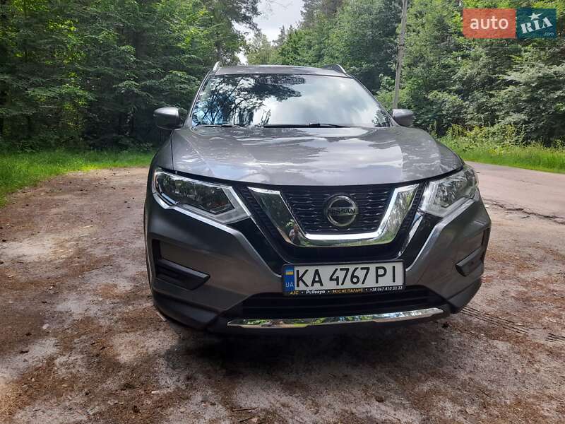 Nissan Rogue (2020)