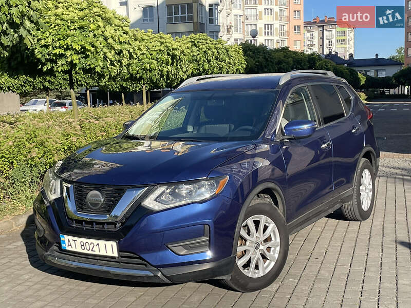 Nissan Rogue (2017)