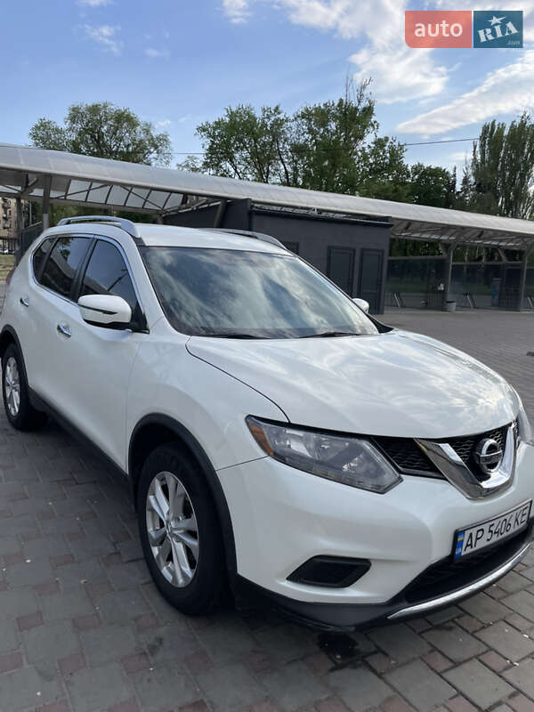 Nissan Rogue (2016)