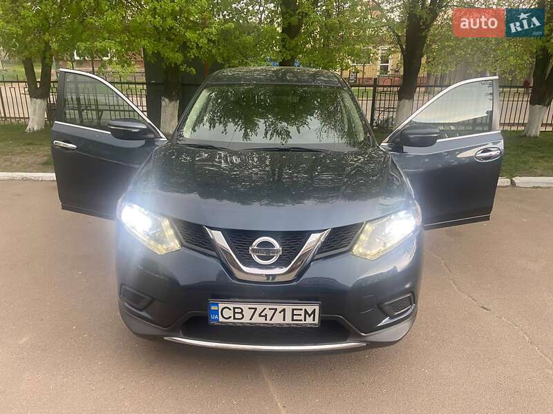 Nissan Rogue (2015)