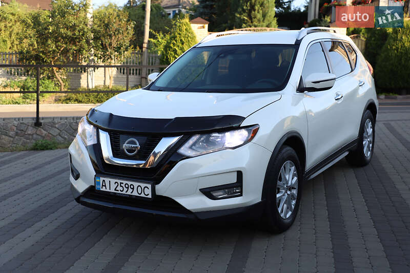 Nissan Rogue (2018)
