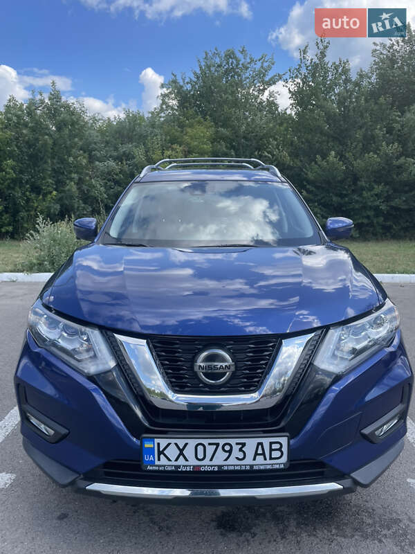 Nissan Rogue (2018)