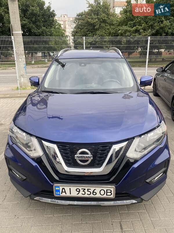 Nissan Rogue (2017)