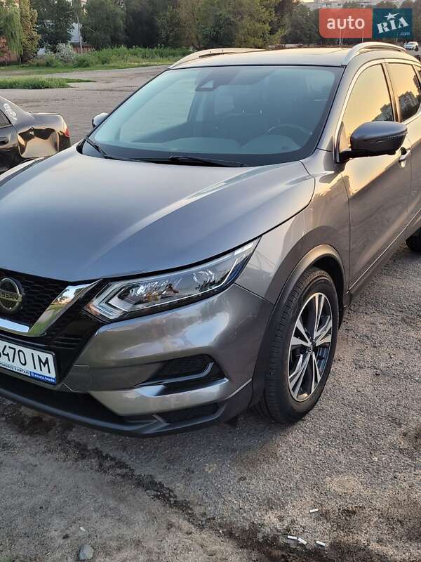 Nissan Rogue (2020)