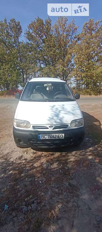 Nissan Serena (1999)