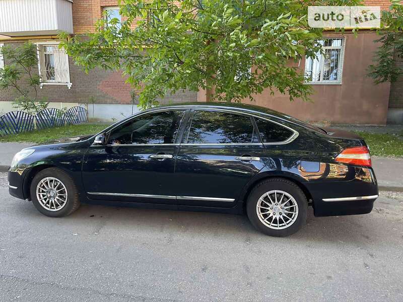 Nissan Teana (2011)