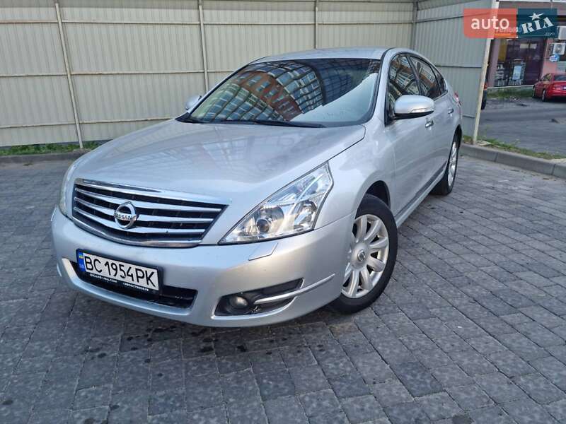 Nissan Teana (2010)