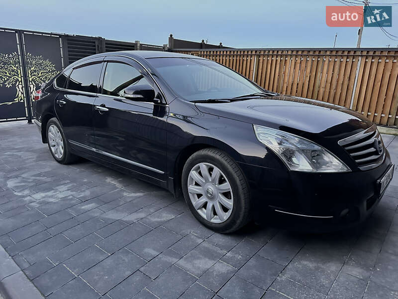 Nissan Teana (2011)