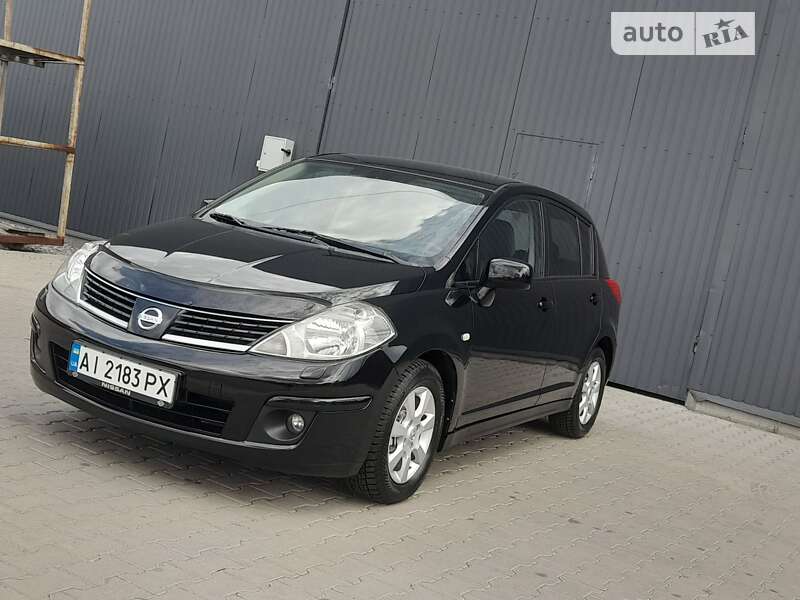 Nissan Tiida (2007)