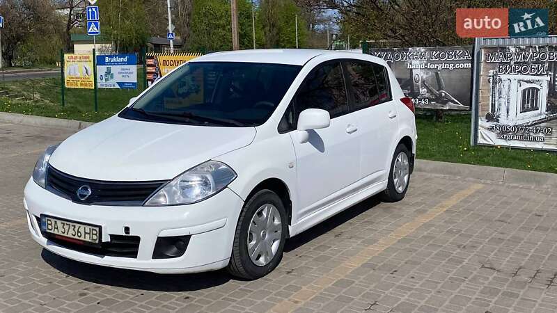 Nissan Tiida (2011)