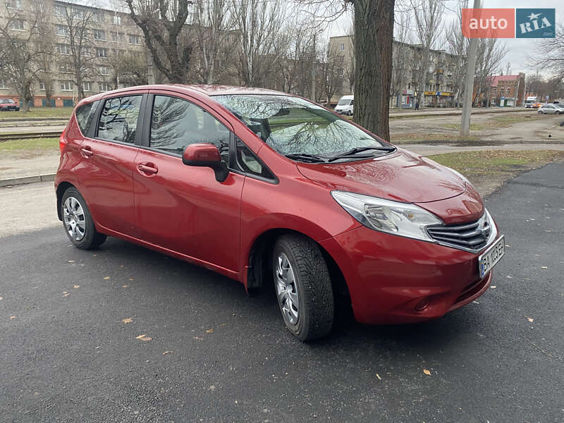 Nissan Versa (2014)