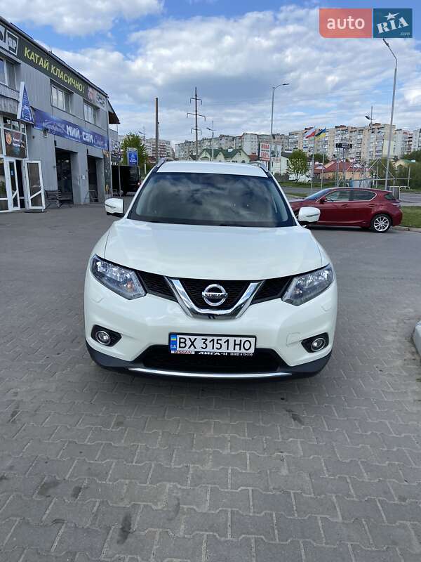 Nissan X-trail (2017)