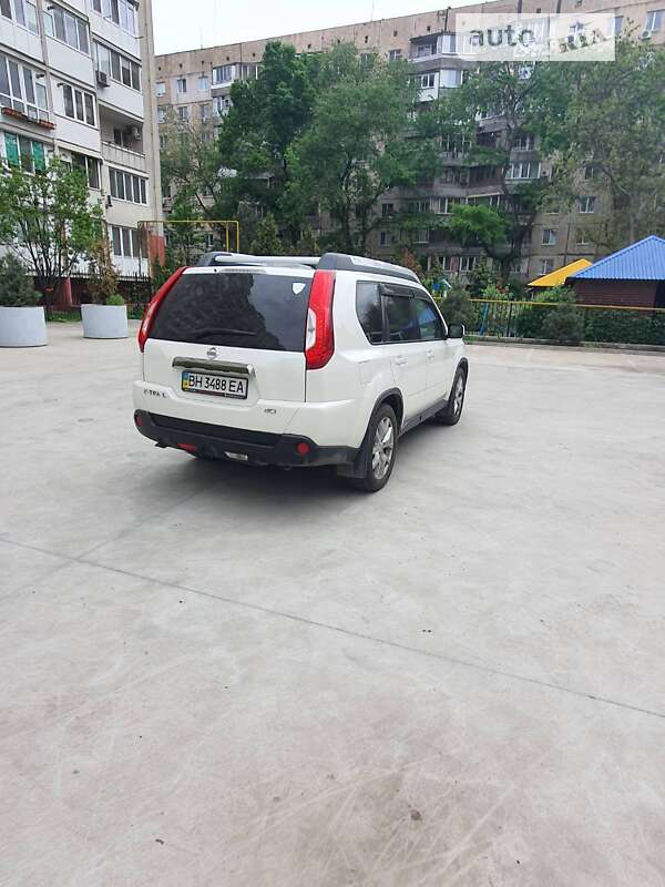 Nissan X-trail (2011)