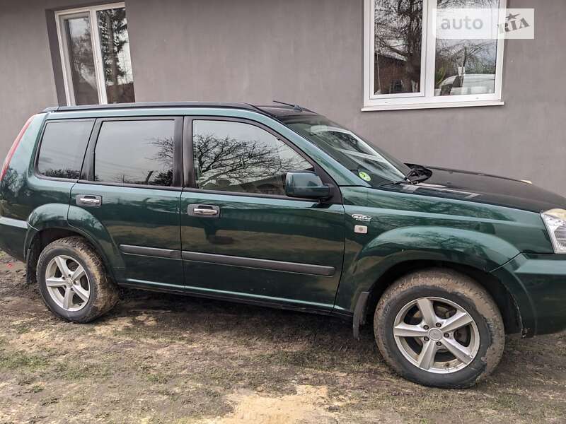 Nissan X-trail (2004)