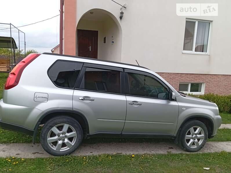 Nissan X-trail (2009)