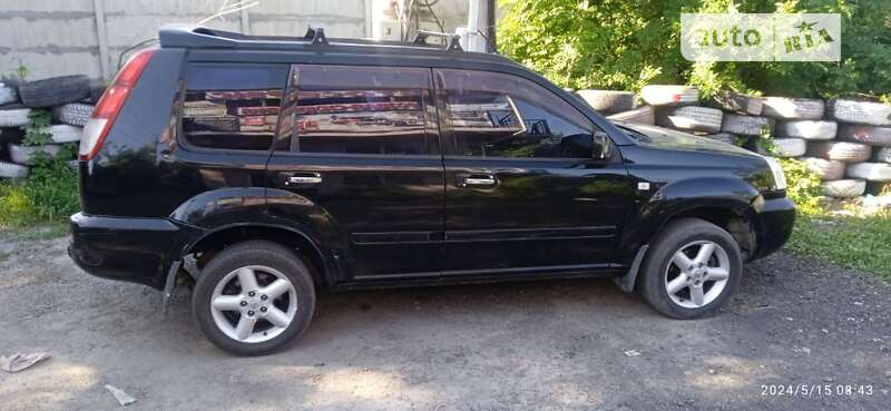 Nissan X-trail (2002)