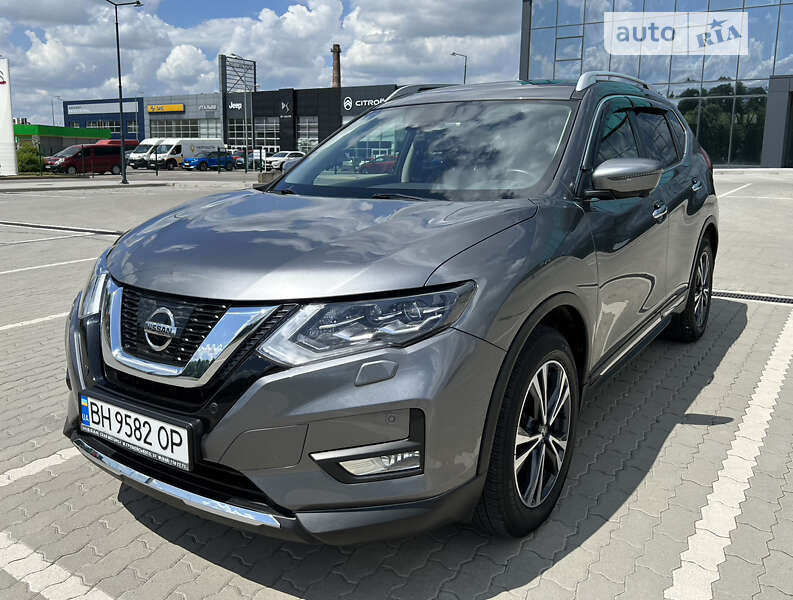 Nissan X-trail (2021)