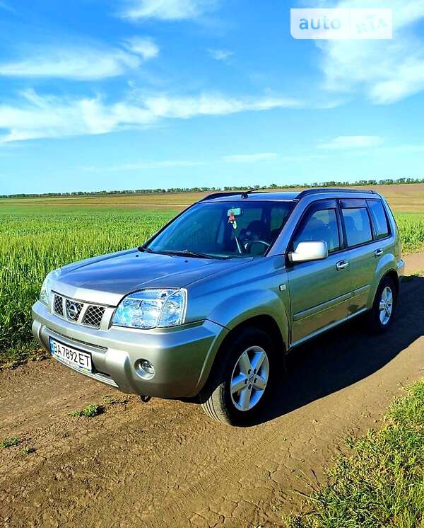 Nissan X-trail (2004)