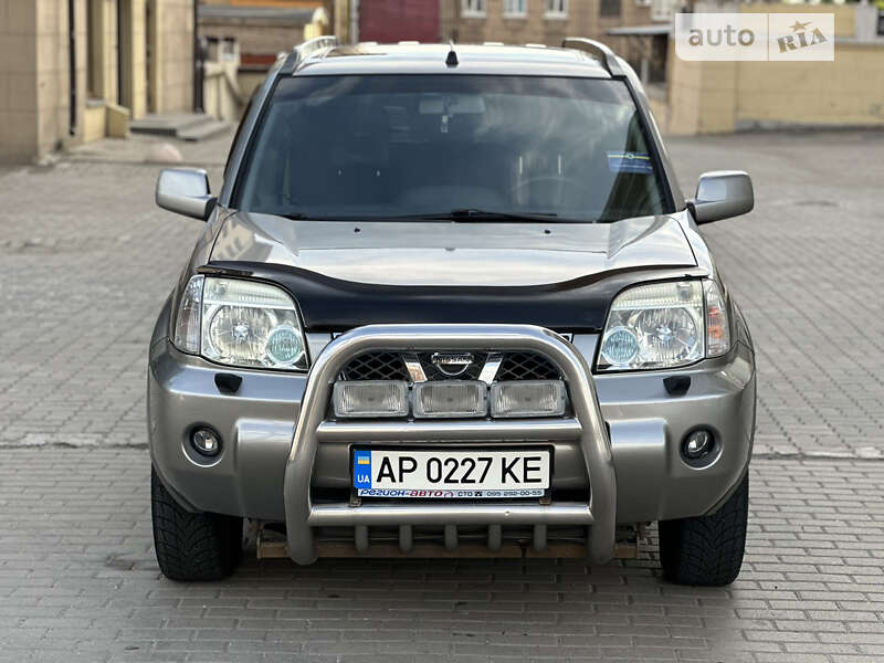 Nissan X-trail (2005)