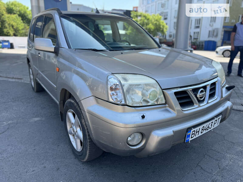 Nissan X-trail (2002)