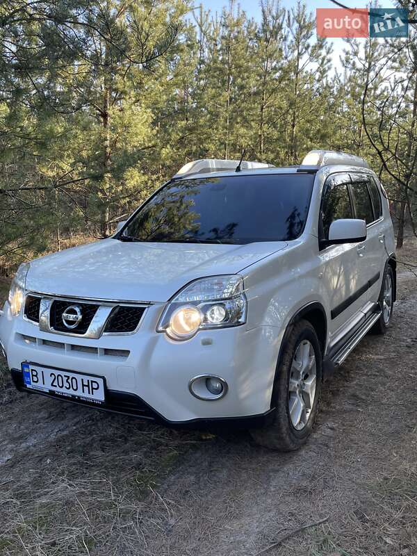 Nissan X-trail (2011)