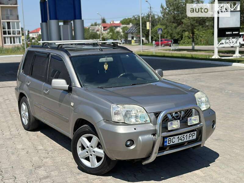 Nissan X-trail (2004)