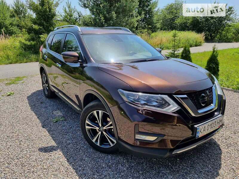 Nissan X-trail (2021)