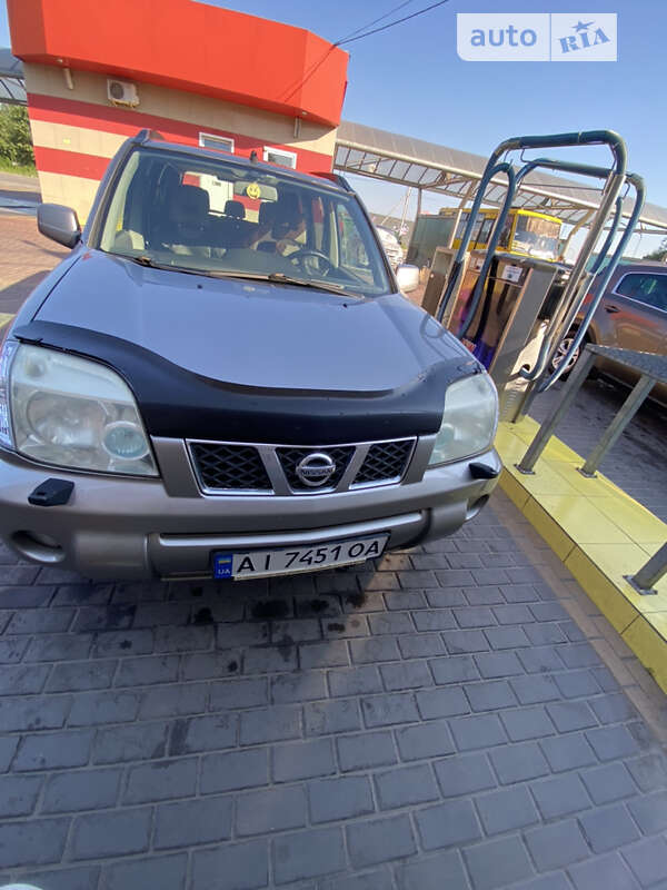 Nissan X-trail (2006)