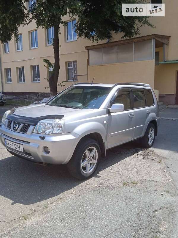 Nissan X-trail (2004)