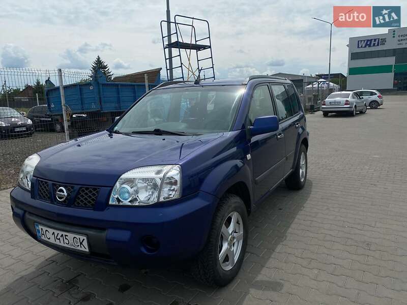 Nissan X-trail (2005)